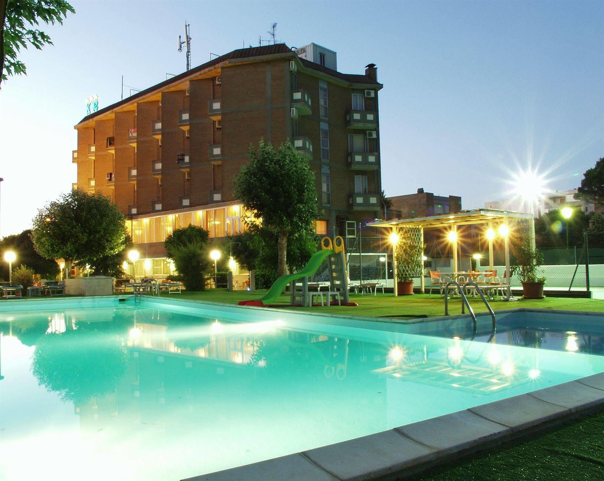 Hotel Marina Beach - Azzurro Club ラヴェンナ エクステリア 写真